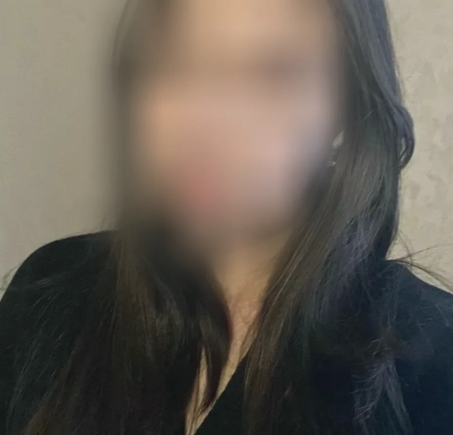 Evi, 20
