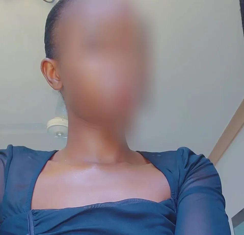 Rania, 24